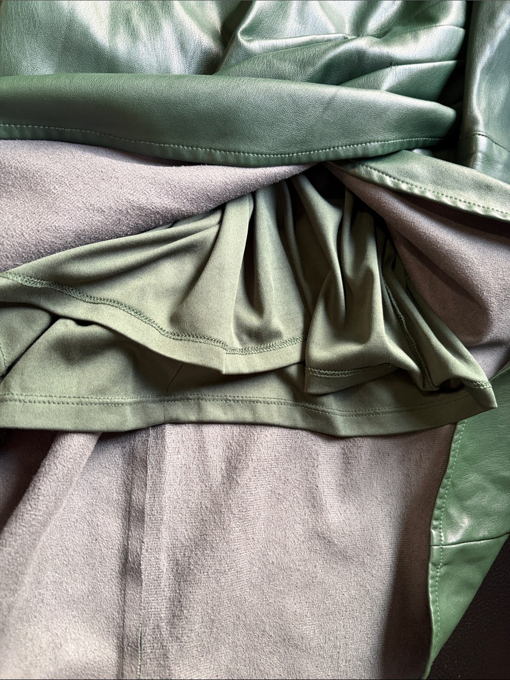 One33 Social Green Faux Leather Mini Shirt Dress Faux Wrap Designer Sz 12 - Picture 11 of 13